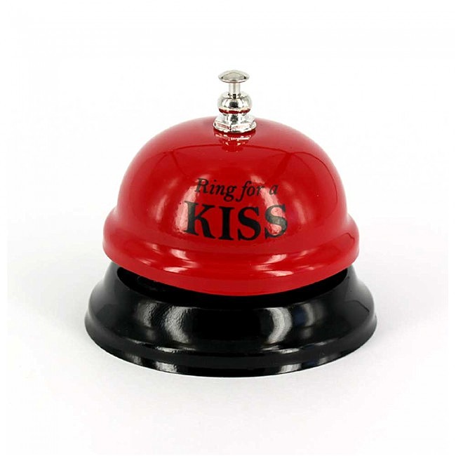    Kiss