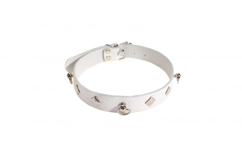 ������� Leather Choker