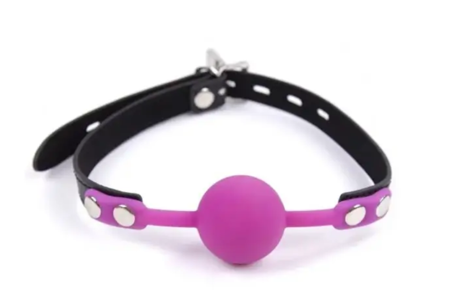 Silicone ball gag rose with lock