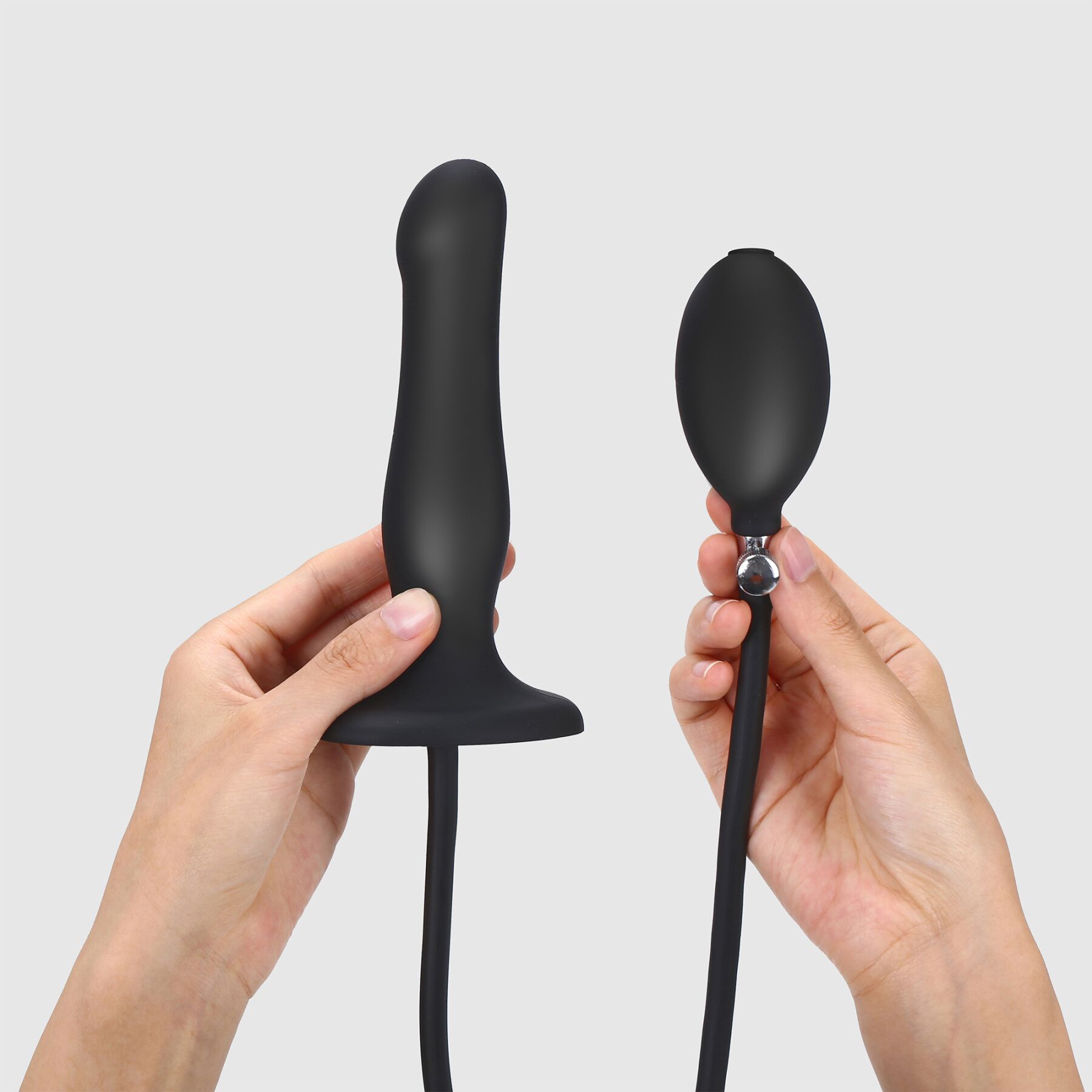 Strap-On-Me INFLATABLE DILDO PLUG — NOIR