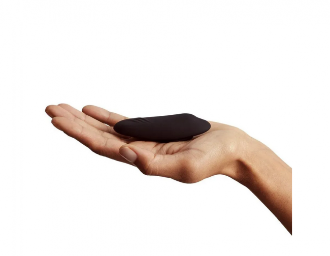  Tease We-Vibe Us Moxie + Moxie Black