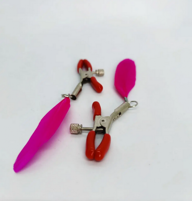    DS Fetish Nipple clamps feather L red