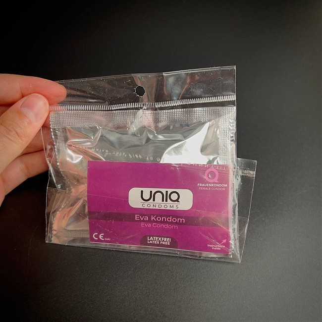      UNIQ EVA, 1 