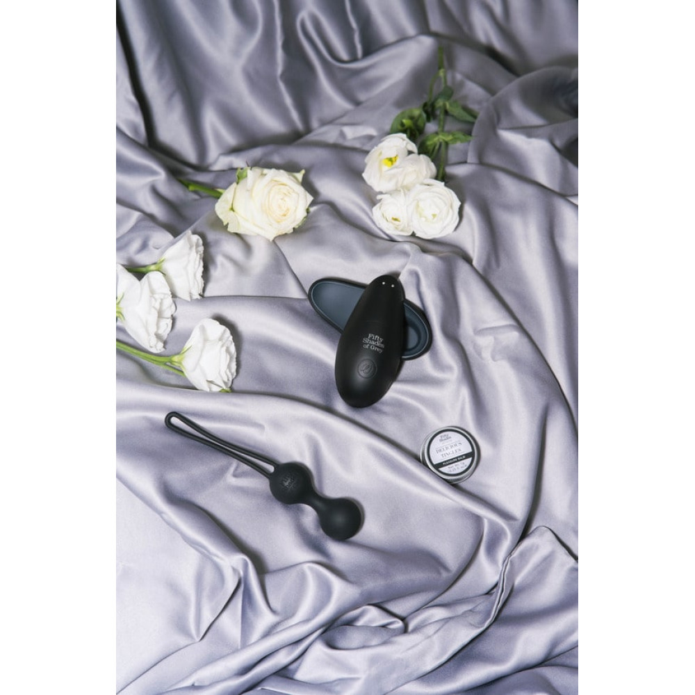  - Fifty Shades Of Grey & Womanizer Desire Blooms Kit, 