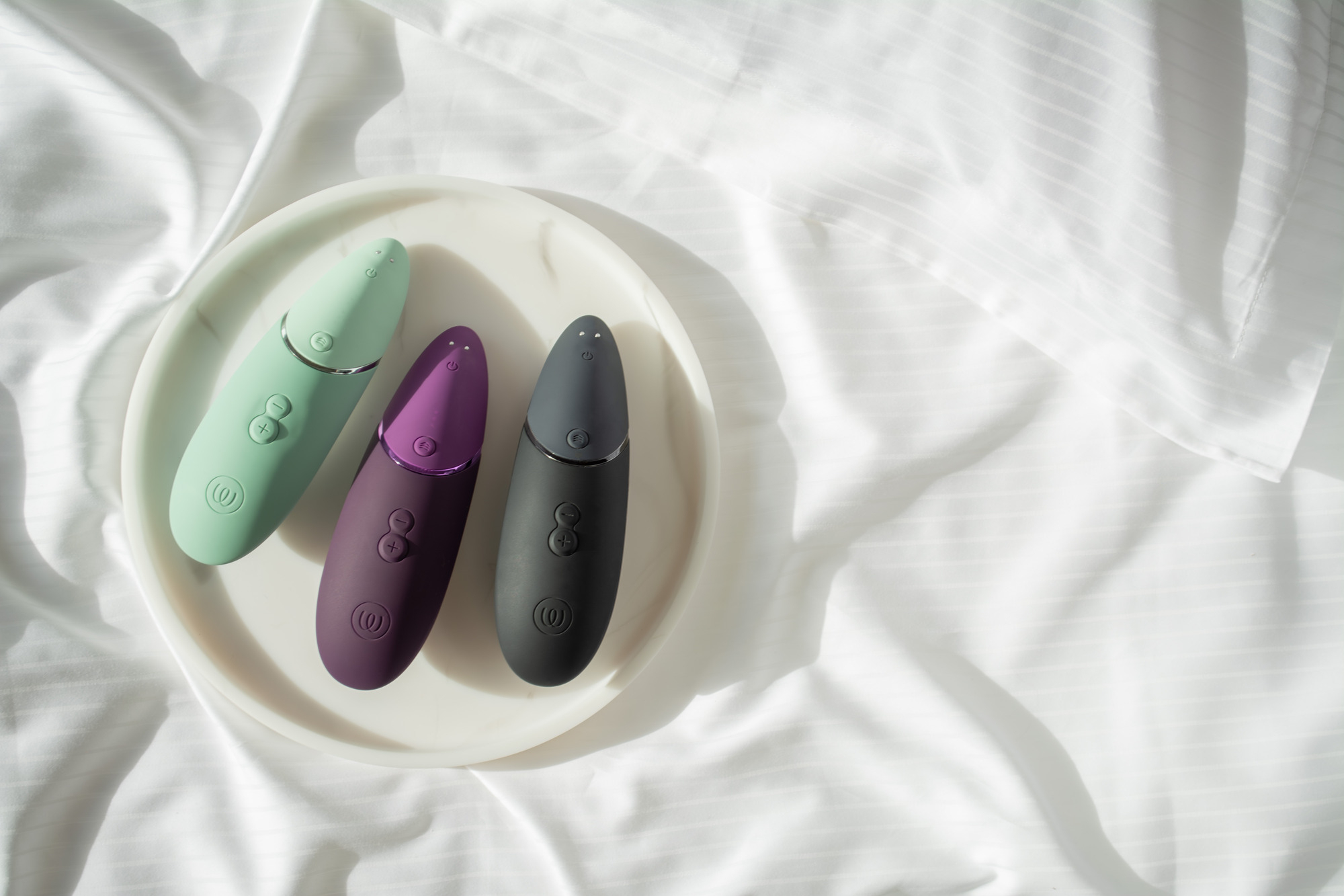    Womanizer Next Dark Purple