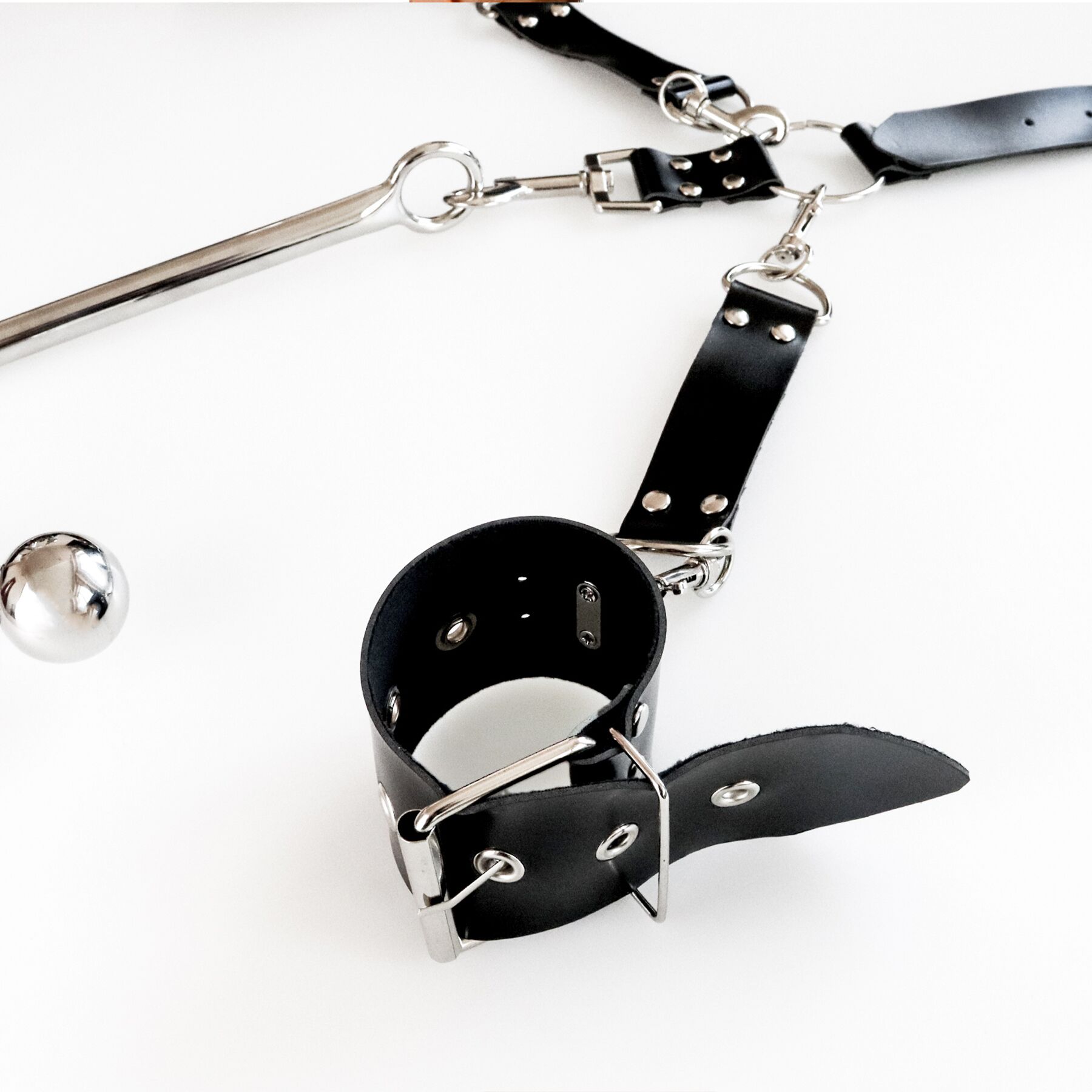       1 Art of Sex Beatrice Bondage set with anal hook 1